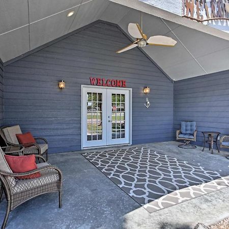 Modern Retreat With Gas Grill - Walk To Lake Texoma! Kingston Luaran gambar